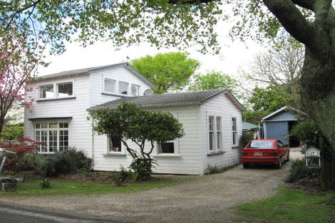 Photo of property in 19 Martin Street, Monaco, Nelson, 7011