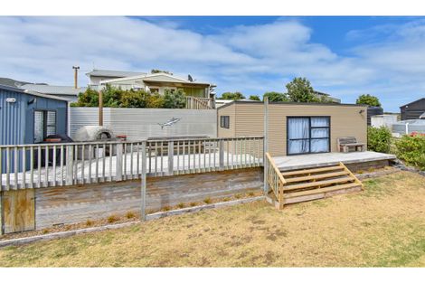 Photo of property in 21 Westside Road, Port Waikato, Tuakau, 2695