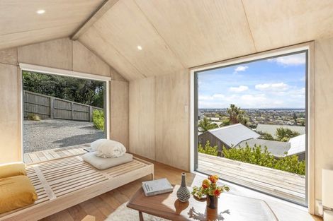 Photo of property in 11 Merlewood Avenue, Cashmere, Christchurch, 8022