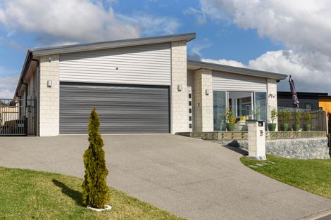 Photo of property in 4 Benmore Crescent, Pyes Pa, Tauranga, 3112