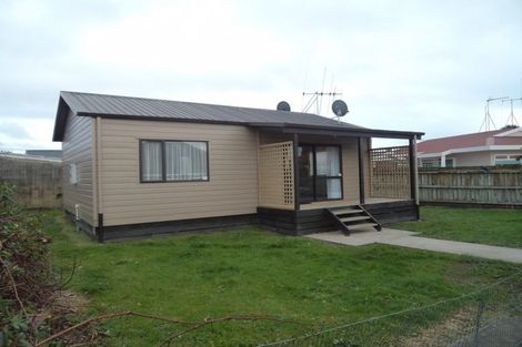 Photo of property in 7a Ross Crescent, Orewa, 0931