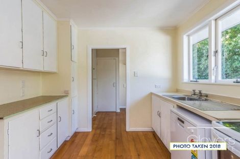 Photo of property in 38 Lantana Road, Green Bay, Auckland, 0604