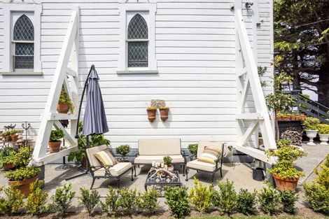 Photo of property in 17 School Road, Clive, 4102