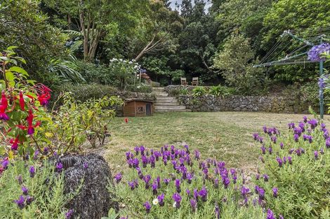 Photo of property in 33 Tio Tio Road, Miramar, Wellington, 6022