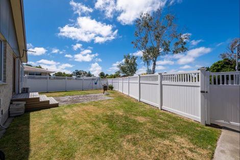 Photo of property in 1/6 Cam Place, Harewood, Christchurch, 8051