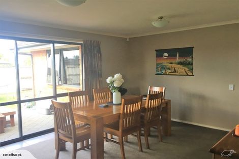 Photo of property in 14 Malbec Place, Rototuna, Hamilton, 3210