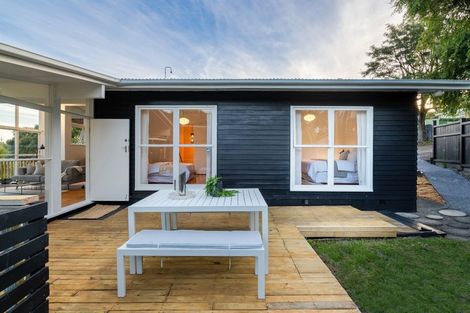 Photo of property in 16 St Peters Street, Northcote, Auckland, 0627