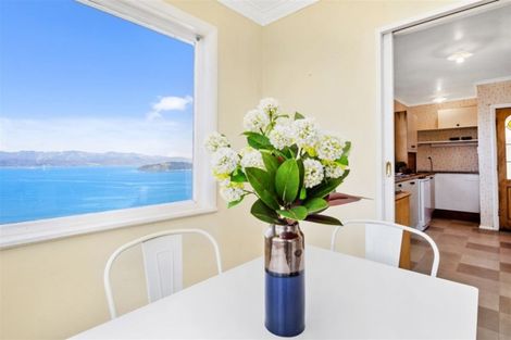 Photo of property in 94 Nicholson Road, Khandallah, Wellington, 6035