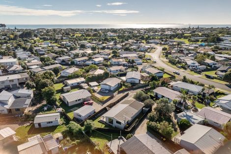 Photo of property in 7a Longstead Avenue, Papamoa Beach, Papamoa, 3118