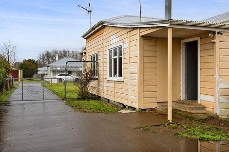 Photo of property in 5 Julian Street, Eltham, 4322