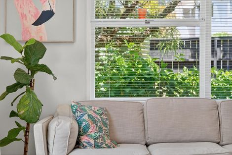 Photo of property in 85 Kia Ora Road, Beach Haven, Auckland, 0626