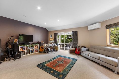 Photo of property in 4 Boonwood Close, Westmorland, Christchurch, 8025