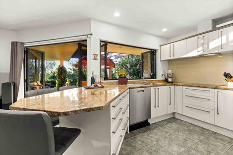 Photo of property in 58 Palmerston Road, Havelock North, 4130