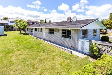 Photo of property in 11 Battersea Place, Richmond Heights, Taupo, 3330