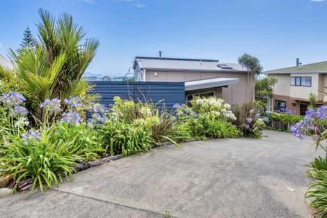 Photo of property in 48 Kotare Street, Waikanae, 5036