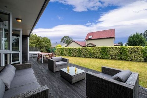 Photo of property in 22 Frye Crescent, Albert Town, Wanaka, 9305