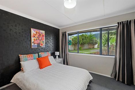 Photo of property in 9 Adam Place, Mangakakahi, Rotorua, 3015