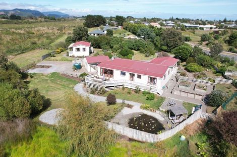 Photo of property in 72 Rutherford Drive, Waikanae Beach, Waikanae, 5036