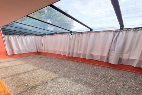 Photo of property in 51 Clevedon Road, Papakura, 2110