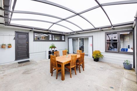 Photo of property in 46 Pembroke Street, Highbury, Palmerston North, 4412