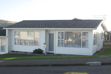 Photo of property in 1e Herewini Street, Titahi Bay, Porirua, 5022