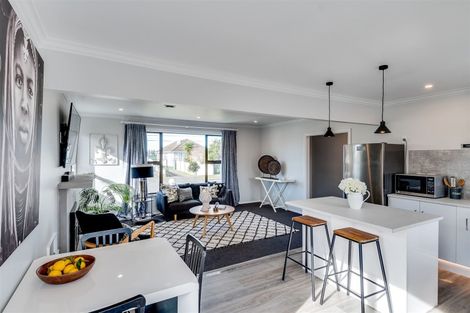 Photo of property in 10 Masefield Avenue, Maraenui, Napier, 4110