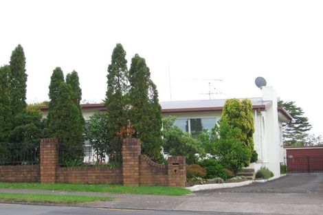 Photo of property in 328 Te Atatu Road, Te Atatu South, Auckland, 0610