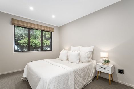 Photo of property in 37 Navigation Drive, Whitby, Porirua, 5024