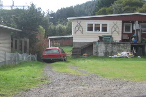 Photo of property in 74 Valley Road, Paraparaumu, 5032