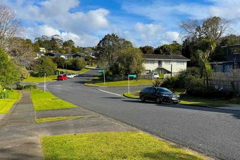 Photo of property in 5a Topliss Drive, Northcross, Auckland, 0632