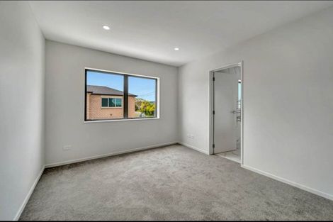 Photo of property in 24b Fernaig Street, Papakura, 2110