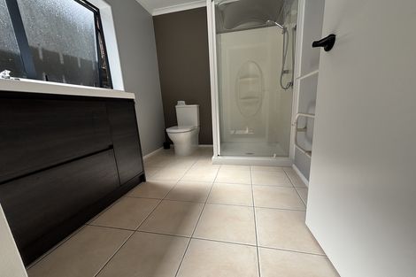 Photo of property in 20 Wallace Road, Ranui, Auckland, 0612