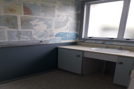 Photo of property in 6 Omata Road, Westown, New Plymouth, 4310