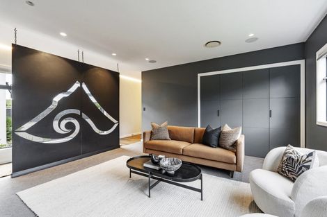 Photo of property in 28 Honeyfield Drive, Whalers Gate, New Plymouth, 4310