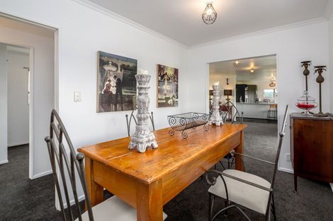 Photo of property in 90 Settlement Road, Morison Bush, Greytown, 5794