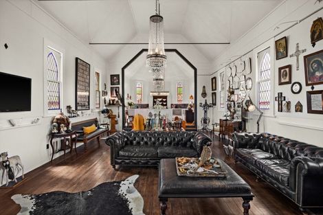 Photo of property in 17 School Road, Clive, 4102