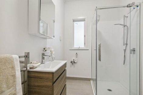 Photo of property in 337 Karori Road, Karori, Wellington, 6012