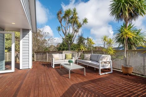 Photo of property in 11 The Close, Greenhithe, Auckland, 0632
