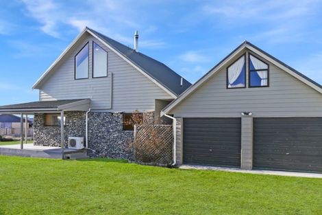 Photo of property in 15 Irishman Drive, Twizel, 7901