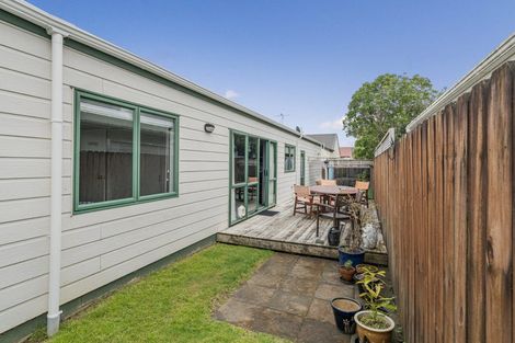 Photo of property in 7 Cholmondeley Crescent, Whitianga, 3510