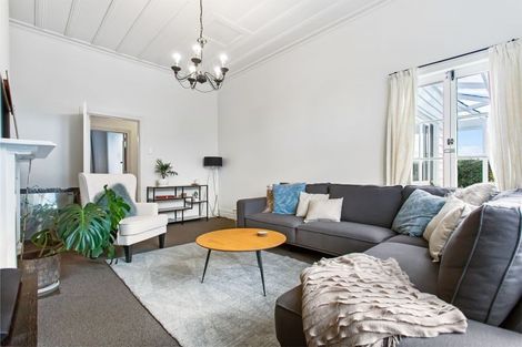 Photo of property in 94 Dominion Road, Papakura, 2110