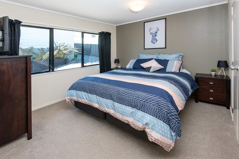 Photo of property in 3/15 Greenhill Crescent, Pakuranga, Auckland, 2010