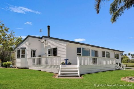 Photo of property in 53a Kitchener Road, Waiuku, 2123