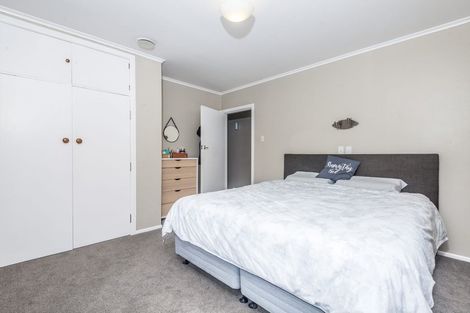 Photo of property in 24 Franklyn Road, Tawa, Wellington, 5028