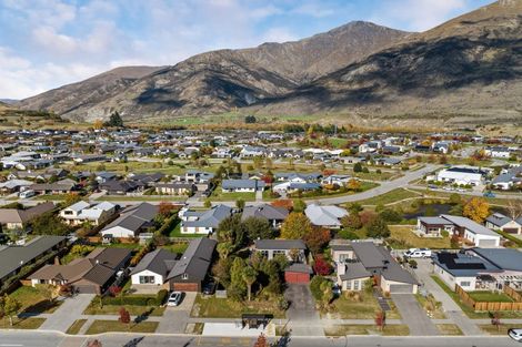 Photo of property in 32 Sylvan Street, Lake Hayes, Queenstown, 9304