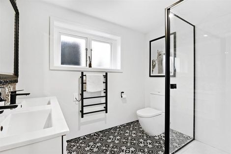 Photo of property in 68 Blighs Road, Strowan, Christchurch, 8052