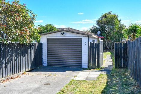 Photo of property in 2/18 Silver Creek Road, Weymouth, Auckland, 2103