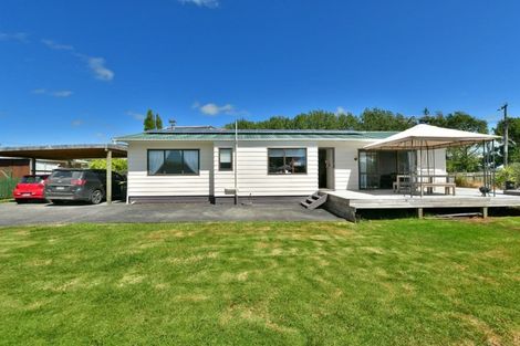 Photo of property in 2/117 Parkhurst Road, Parakai, 0830
