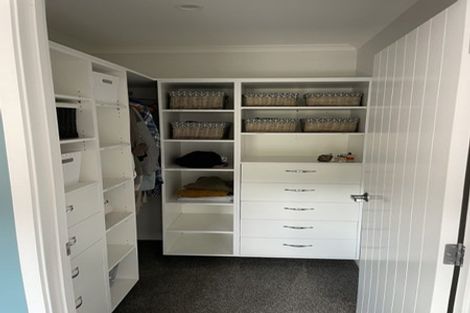 Photo of property in 13 Birdie Lane, Waiwhakaiho, New Plymouth, 4312