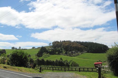 Photo of property in 424 Paparata Road, Bombay, 2675